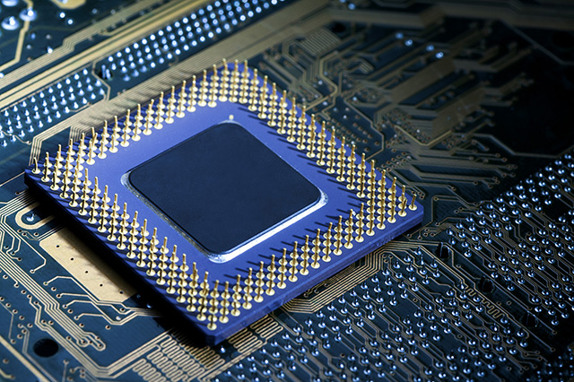 供應(yīng) Renesas 時鐘和定時：晶體振蕩器、抖動衰減器、VersaClock 可編程時鐘